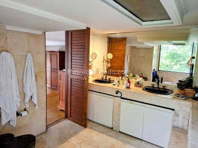 Apartamento de 4 alcobas en venta en El Poblado, Medellín, 366 m² · foto 20 de 20