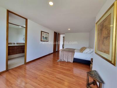 Apartamento en arriendo en El Tesoro, Medellín · foto 12 de 20