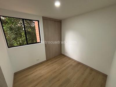 Apartamento de 2 alcobas en arriendo en Senorial, Envigado, 68 m² · foto 3 de 11