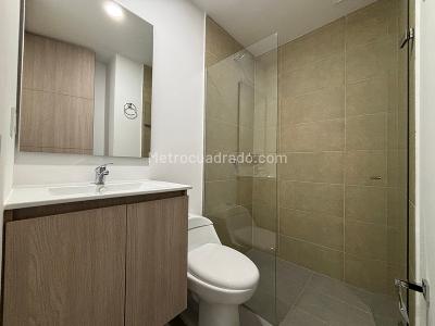 Apartamento de 2 alcobas en arriendo en Senorial, Envigado, 68 m² · foto 9 de 11