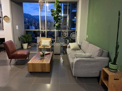 Apartamento de 2 alcobas en arriendo en Castropol, Medellín, 97 m² · foto 2 de 14