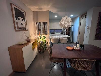 Apartamento de 2 alcobas en arriendo en Castropol, Medellín, 97 m² · foto 4 de 14