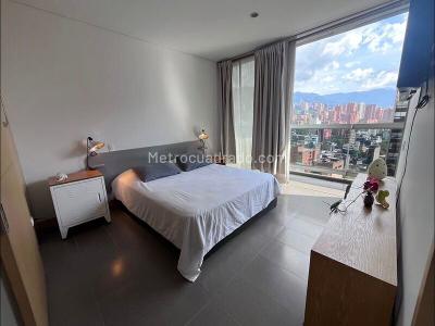 Apartamento de 2 alcobas en arriendo en Castropol, Medellín, 97 m² · foto 7 de 14