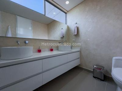 Apartamento en arriendo en Santa Maria De Los Angeles, Medellín · foto 13 de 15