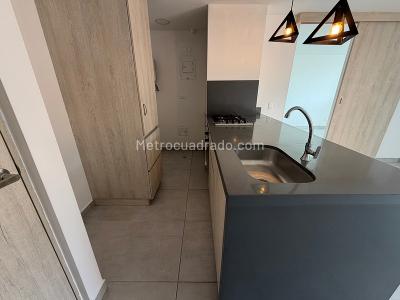 Apartaestudio en venta en Niquia, Bello, 38 m² · foto 2 de 8