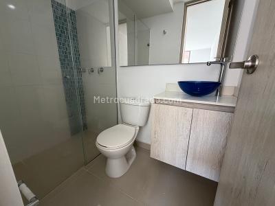 Apartaestudio en venta en Niquia, Bello, 38 m² · foto 7 de 8