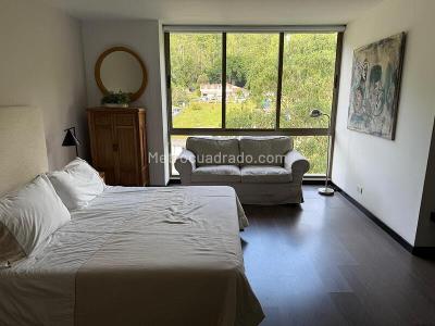 Apartamento de 2 alcobas en arriendo en El Poblado, Medellín, 145 m² · foto 6 de 7