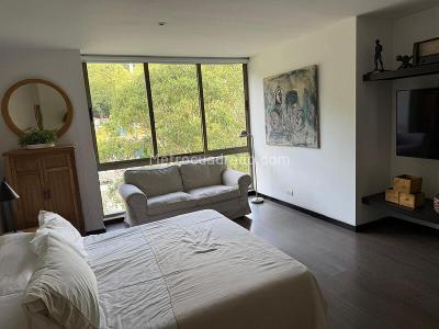 Apartamento de 2 alcobas en arriendo en El Poblado, Medellín, 145 m² · foto 7 de 7