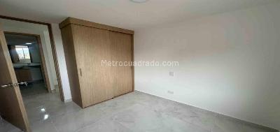 Apartamento de 3 alcobas en arriendo en Santana, Bello, 60 m² · foto 2 de 8