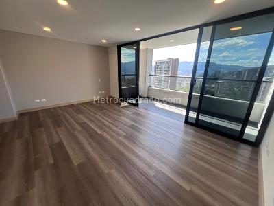 Apartamento de 3 alcobas en arriendo en El Poblado, Medellín, 200 m² · foto 2 de 15