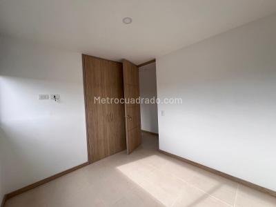 Apartamento de 3 alcobas en venta en Barro Blanco Y Zona Franca, Rionegro, 80 m² · foto 10 de 17