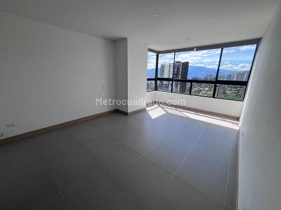 Apartamento en arriendo en El Poblado, Medellín · foto 3 de 14