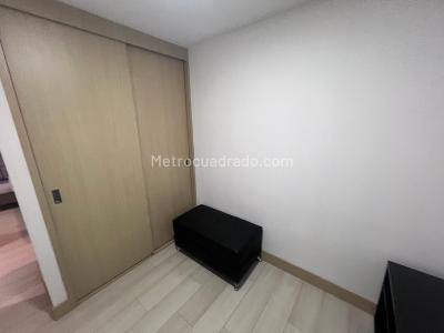Apartamento de 3 alcobas en arriendo en Loma Del Indio, Medellín, 87 m² · foto 5 de 11