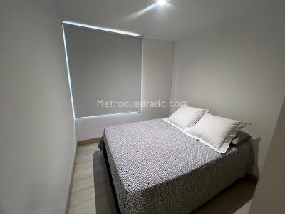 Apartamento de 3 alcobas en arriendo en Loma Del Indio, Medellín, 87 m² · foto 6 de 11