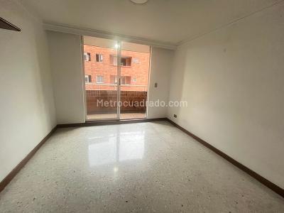 Apartamento de 3 alcobas en arriendo en Castropol, Medellín, 130 m² · foto 4 de 13