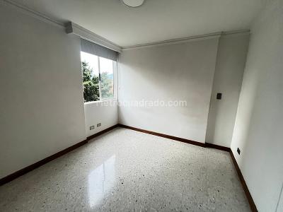 Apartamento de 3 alcobas en arriendo en Castropol, Medellín, 130 m² · foto 6 de 13