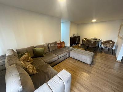 Apartamento de 2 alcobas en arriendo en Los Balsos N1, Medellín, 100 m² · foto 2 de 11