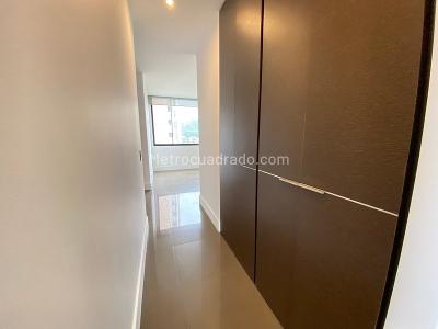 Apartamento en arriendo en San Lucas, Medellín · foto 8 de 19