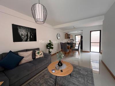 Apartamento de 3 alcobas en venta en San Antonio De Pereira, Rionegro, 160 m² · foto 2 de 16