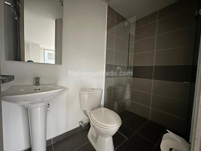 Apartamento de 2 alcobas en arriendo en Las Antillas, Envigado, 72 m² · foto 10 de 14