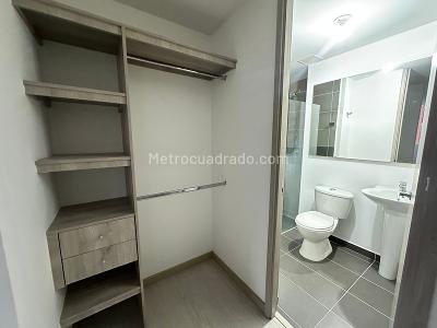 Apartamento de 2 alcobas en arriendo en Las Antillas, Envigado, 72 m² · foto 8 de 14