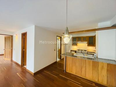 Apartamento en venta en El Poblado, Medellín · foto 2 de 20