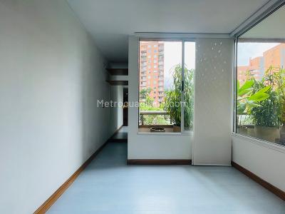 Apartamento en venta en El Poblado, Medellín · foto 12 de 20