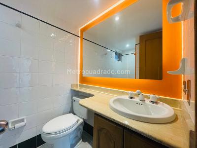 Apartamento en venta en El Poblado, Medellín · foto 14 de 20