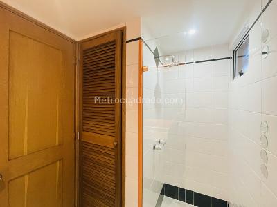 Apartamento en venta en El Poblado, Medellín · foto 18 de 20