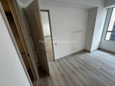 Apartamento de 2 alcobas en arriendo en El Poblado, Medellín, 85 m² · foto 10 de 20