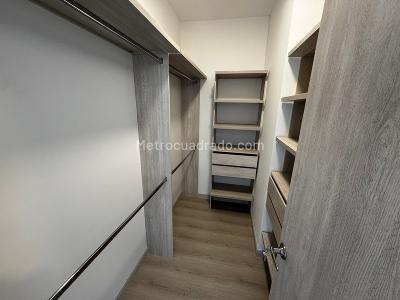 Apartamento de 2 alcobas en arriendo en El Poblado, Medellín, 85 m² · foto 11 de 20