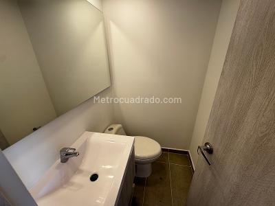 Apartamento de 2 alcobas en arriendo en El Poblado, Medellín, 85 m² · foto 13 de 20