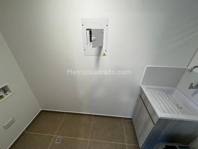 Apartamento de 2 alcobas en arriendo en El Poblado, Medellín, 85 m² · foto 17 de 20