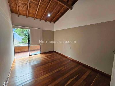 Casa de 4 alcobas en arriendo en El Poblado, Medellín, 252 m² · foto 12 de 20