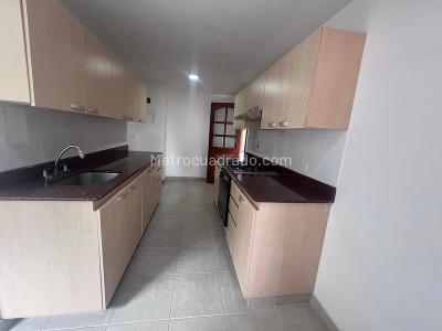 Apartamento de 3 alcobas en arriendo en San Lucas, Medellín, 180 m² · foto 3 de 20
