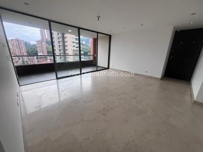 Apartamento en arriendo en La Linde, Medellín · foto 3 de 20