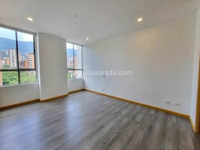 Apartamento de 2 alcobas en arriendo en Castropol, Medellín, 90 m² · foto 9 de 15