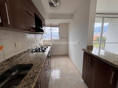 Apartamento en venta en Rodeo Alto, Medellín · foto 4 de 15