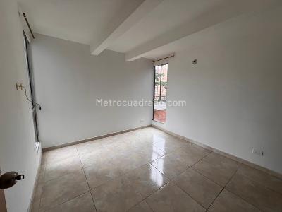 Apartamento en venta en Rodeo Alto, Medellín · foto 9 de 15