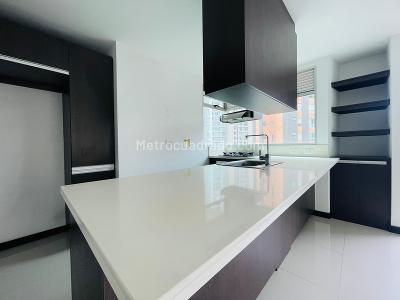 Apartamento de 3 alcobas en venta en Santa Maria De Los Angeles, Medellín, 104 m² · foto 4 de 17
