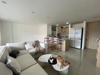 Apartamento en venta en El Esmeraldal, Envigado · foto 2 de 16