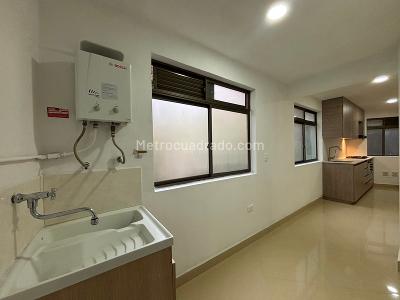 Apartamento de 3 alcobas en arriendo en Cumbres, Envigado, 125 m² · foto 12 de 14