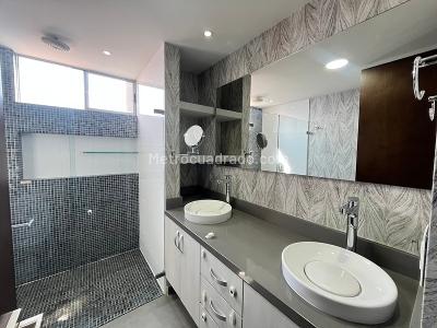 Apartamento en arriendo en El Poblado, Medellín · foto 13 de 15
