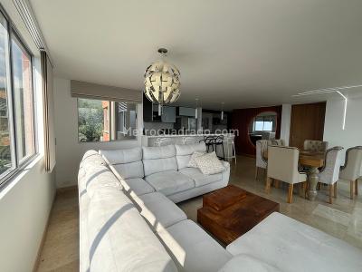Apartamento en arriendo en El Poblado, Medellín · foto 2 de 15