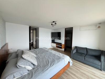 Apartamento en arriendo en El Poblado, Medellín · foto 8 de 15