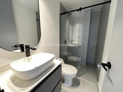 Apartamento de 3 alcobas en arriendo en Conquistadores, Medellín, 200 m² · foto 19 de 20