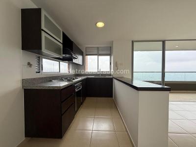 Apartamento de 3 alcobas en arriendo en El Poblado, Medellín, 87 m² · foto 4 de 15