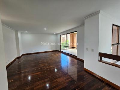 Apartamento de 3 alcobas en arriendo en El Tesoro, Medellín, 350 m² · foto 11 de 20