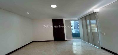 Apartamento de 4 alcobas en arriendo en Laureles, Medellín, 100 m² · foto 9 de 16