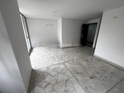 Apartamento de 3 alcobas en arriendo en Florida Nueva, Medellín, 140 m² · foto 2 de 17